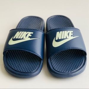 Men’s Nike Benassi Slides Navy Sz 10 Midnight